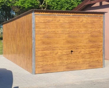 Einzelgarage aus Blech 300 x 500 cm Holzoptik